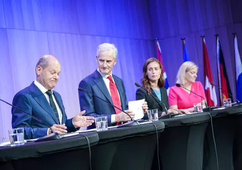 Interzicerea vizelor turistice pentru ruși „nu e o problemă în alb sau negru”, spun liderii europeni. Finlanda susține ideea, Germania se opune