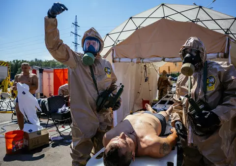 Un accident la centrala nucleară din Zaporojie ar trebui să fie considerat un factor de declanșare a articolului 5 al NATO. Cine o spune