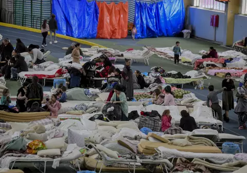 INTERVIU. Activist din Chișinău, despre refugiații romi: „Stau separat, în condiții mult mai proaste. Nici organizațiile religioase nu-i cazează”