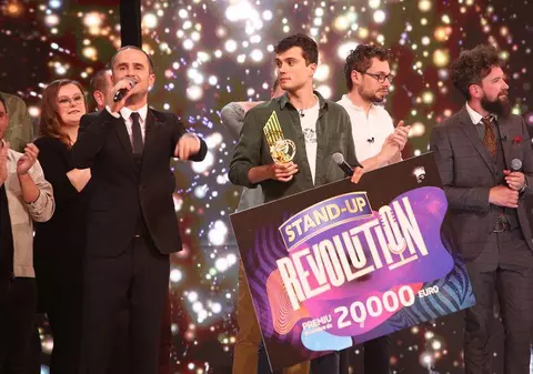 Sergiu Mirică a câștigat „Stand-Up Revolution” 2022 și premiul în valoare de 20.000 de euro: „Mă bucur că ați apreciat ceea ce am făcut”