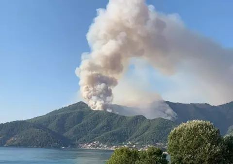 Mărturii ale românilor aflați în Thassos. „Credeam că sunt gâze, dar era cenușă ce cădea de sus” - VIDEO