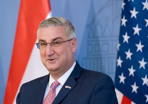 Oficialii americani continuă să sfideze opoziția Chinei și să se deplaseze în Taiwan