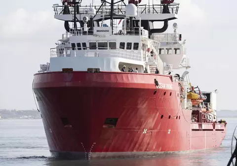 41 de migranți, salvați din Marea Mediterană de către o navă a unei organizații neguvernamentale din Franța