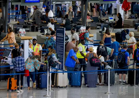 „Ce a fost mai rău a trecut”, spune un oficial Lufthansa, după ce vara a început cu haos pe mai multe aeroporturi