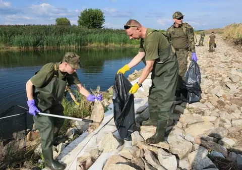 Dezastru ecologic, tone de peşti morţi. Autoritățile poloneze oferă recompensă pentru detalii care duc la cei care au otrăvit fluviul Oder