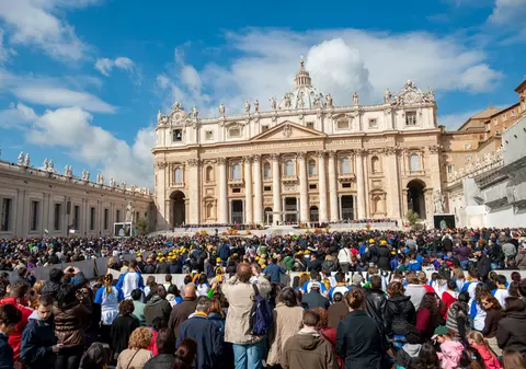 Cum se alege Papa. Câți Papi au fost la Vatican de-a lungul timpului
