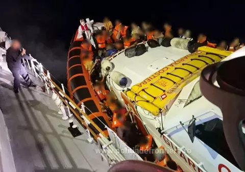 147 de oameni de pe un iaht avariat, salvați din largul Mediteranei de Garda de Coastă Constanța