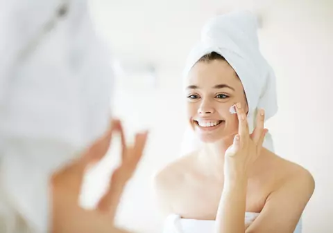 Reduceri la parfumuri și produse cosmetice în oferta eMAG de astăzi, 8 septembrie