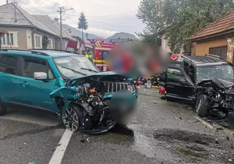 Accident cu victime multiple în Bistriţa-Năsăud. 9 persoane rănite, dintre care 7 copii