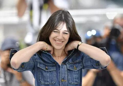 De ce merită văzut „Pasagerii nopţii”, un film despre anii '80 cu Charlotte Gainsbourg