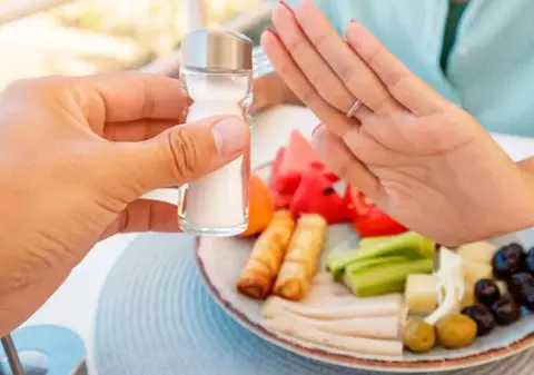 Săritul peste bebeluși, fără sare la masă și alte tradiții ciudate din alte țări