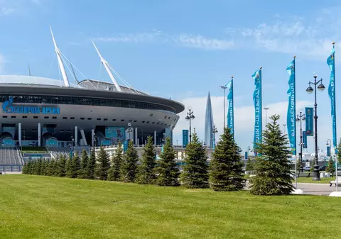 Bosnia-Herțegovina va juca un meci amical cu Rusia, la Sankt Petersburg. Decizia este criticată de jucători și de autorități