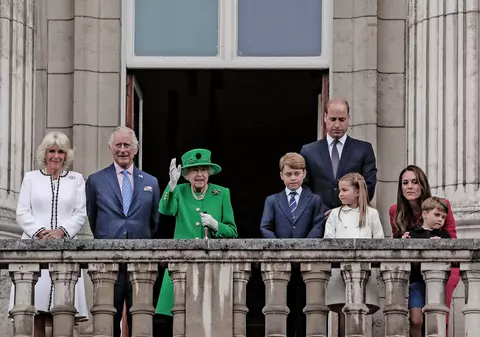 Care este averea reginei Elisabeta a II-a și cine o moștenește