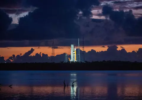 SpaceX, contract de 1,4 miliarde de dolari pentru a trimite încă 5 astronauți NASA în spațiu