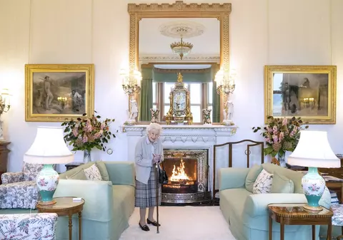 Cleric: În ultimele sale zile, regina Elisabeta a II-a era optimistă, a împărtăşit amintiri din copilărie