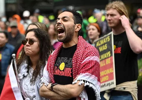 Sute de persoane au participat în Australia la proteste antimonarhie cerând ca regele Charles al III-lea să nu mai fie recunoscut ca monarh
