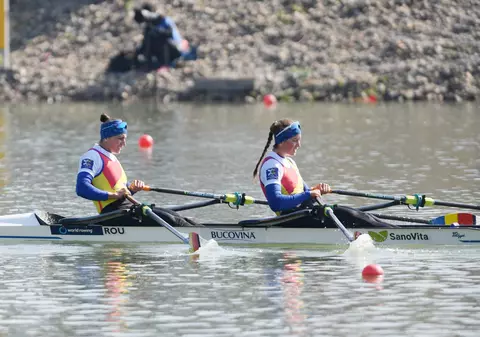 Ancuța Bodnar și Simona Radiș aduc României o nouă medalie de aur la Campionatul Mondial de Canotaj