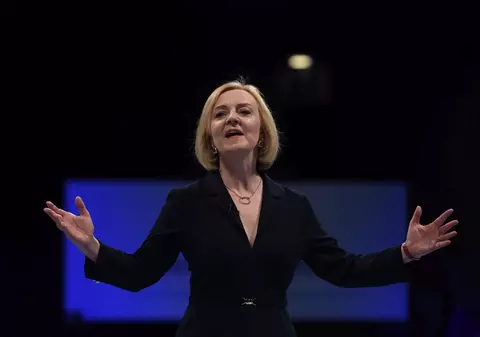 Lungul drum al lui Lizz Truss, de la marșurile anti-Thatcher și vederile liberale la șefia guvernului britanic conservator