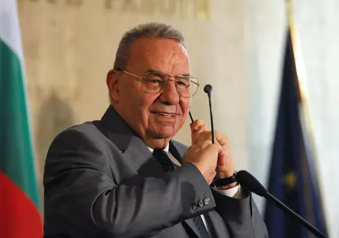 Un fost ministru de externe și al educației cere ca teritorii din Ucraina să fie împărțite României, Ungariei și Rusiei: „Sunt teritoriile altor țări”