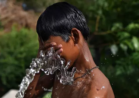 Un băiat de 12 ani se află în „stare critică”, în urma unui presupus viol în grup în New Delhi