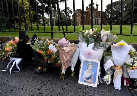 Ambasada Marii Britanii la București a anunțat deschiderea unei cărți de condoleanțe care poate fi accesată online