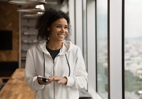 Cele mai cool hanorace de damă din România