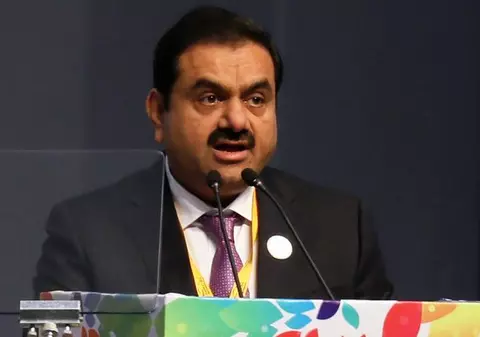 Cine este magnatul cu o avere de 146 de miliarde de dolari. L-a detronat pe Jeff Bezos în topul celor mai bogați oameni din lume