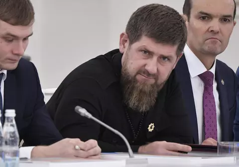 Ramzan Kadîrov apără retragerea trupelor ruse din Herson. „Generalul Surovikin a făcut o alegere dificilă, dar corectă”