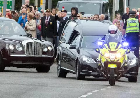 Sicriul reginei Elisabeta a II-a a ajuns în Edinburgh, prima oprire în călătoria finală spre Londra