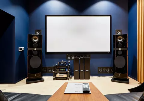 Un român a scos din buzunar 500.000 de euro pentru a cumpăra unul dintre cele mai scumpe sisteme audio din lume 