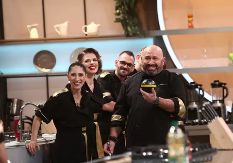 Decizia importantă luată de Cătălin Scărlătescu la „Chefi la cuțite”, ediția din această seară: „I-am dat o dedicație lui Bontea, bomba e a lui”