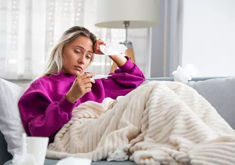 Metode să scazi febra. Cum scazi rapid febra dacă nu ai medicamente