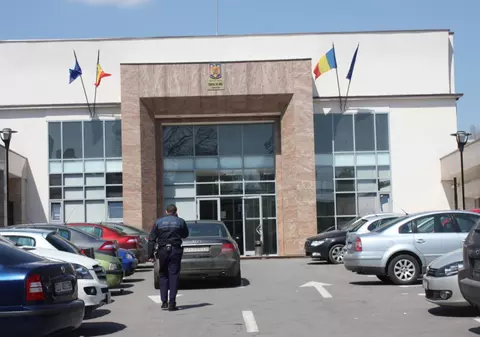 Şeful Curţii de Apel Craiova, salariu de peste 9.000 de euro