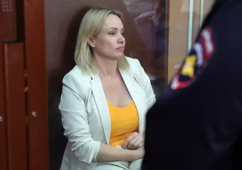 O instanță din Rusia a decis ca Marina Ovsiannikova să fie arestată. Jurnalista a fugit din țară în Europa