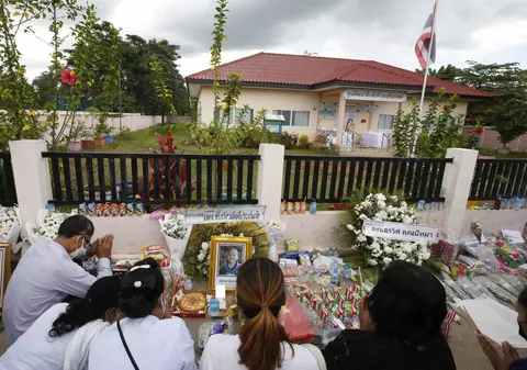 24 de copii morți, o singură supraviețuitoare. Cum a fost găsită o fetiță de 3 ani după masacrul de la o grădiniță din Thailanda