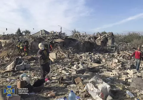 LIVETEXT Război în Ucraina, ziua 228 | Locuințe din Zaporojie, lovite de rachete ruse. Bombardamente masive și în alte zone