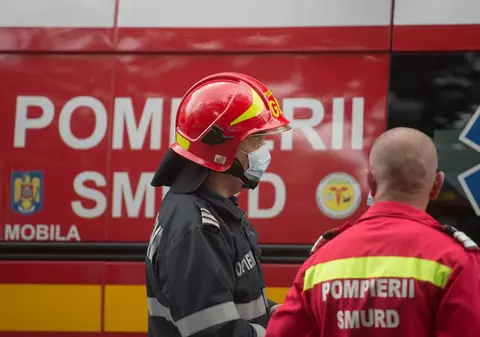 Incendiu puternic la Cercul Militar din București. O persoană a suferit arsuri și a fost transportată la spital