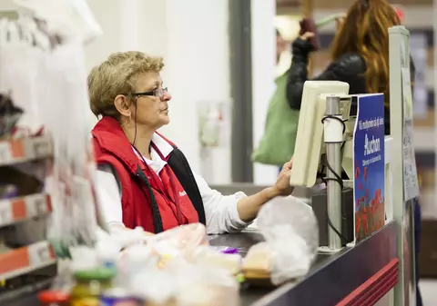 Analiști de stânga și profesori de economie, opinii diferite față de rentabilitatea crescută a multinaționalelor din România, peste cea din Occident