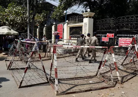 Cel puțin opt oameni au murit în urma unor explozii de la o închisoare din Myanmar