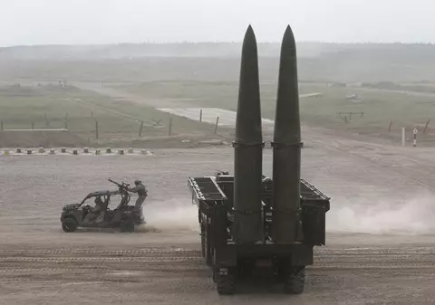 Putin ar putea folosi arme nucleare în Ucraina, dar câștigurile ar fi limitate, costurile mari, iar obiectivele sale nu ar fi atinse, spun experții