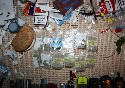 „Micul imperiu” al drogurilor, construit de o tânără din Alba