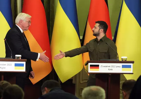 În prima vizită în Ucraina de la începutul războiului, Steinmeier s-a angajat ca Germania să livreze la timp armamentul promis