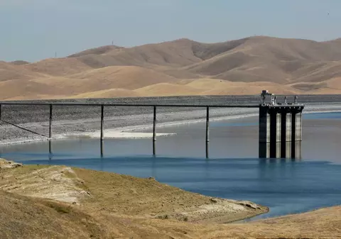 Cazul disperat al orașului Coalinga: ar putea rămâne fără apă în două luni, în mijlocul unei secete istorice