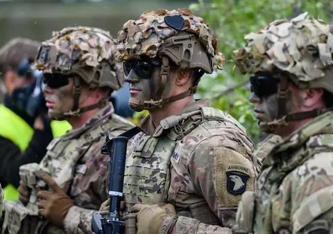 Armata SUA nu și-a atins obiectivele de recrutare în acest an. Mai avea nevoie de 15.000 de soldați