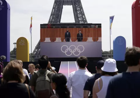 Parisul și alte orașe din Franța boicotează Campionatul Mondial de fotbal prin nedifuzarea publică a meciurilor