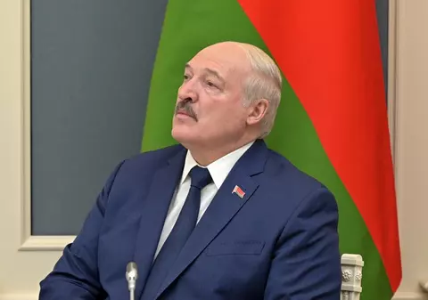 Aleksandr Lukașenko vrea să-i mobilizeze pe elevii din Belarus la cules de cartofi. „Un bun antrenament fizic”