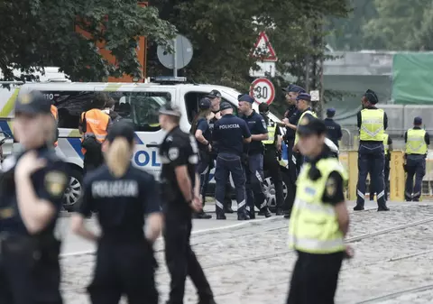 Un român, un bosniac și un italian, arestați în Germania pentru deținerea de materiale explozive