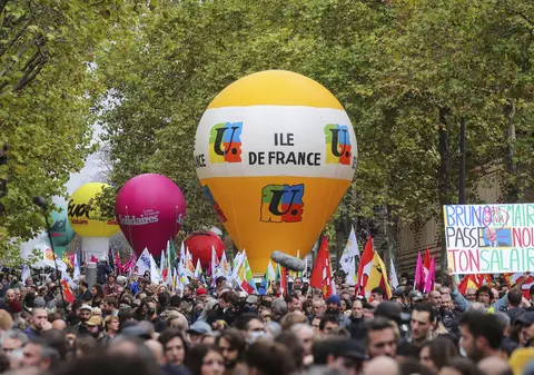 Prima zi de proteste la nivel național în Franța. Mii de oameni în străzi, dar îndemnul la grevă generală nu a fost respectat