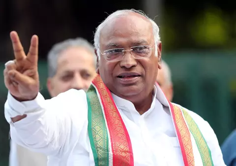 Partidul Congresului din India a ales pentru prima dată, în 24 de ani, un președinte care nu face parte din dinastia Ghandi