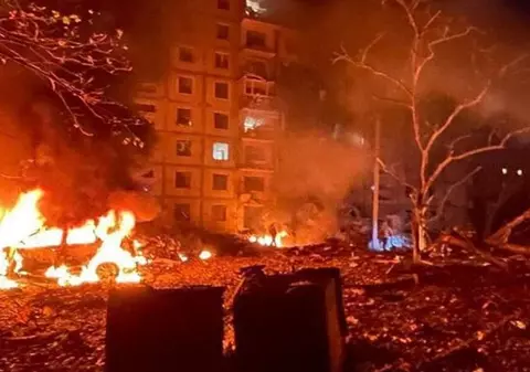 12 oameni au murit în casele distruse de 12 rachete rusești, în Zaporojie. Atacul a avut loc la ora 3 dimineața